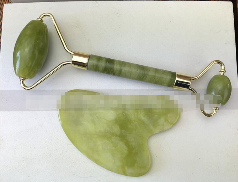 Jade Roll Massager Relieves Facial Tension Jade Roll Massager Relieves Facial Tension
